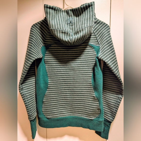 Lululemon Scuba Jacket Green Stripe - Size 4 - Picture 4 of 9